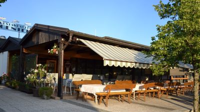 Restavracija Center, Lesce