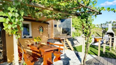 Zidanica Sončni grič