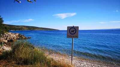 Pasja plaža Punat Krk