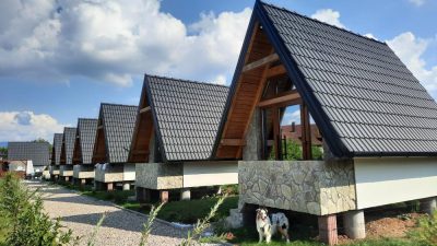 Resort La Familia – psom prijazno