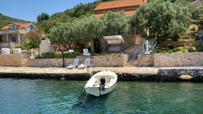 Robinzonska hiša Rhapsody in Blue, Pašman – psom prijazno