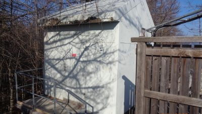 Škrbina (Mežakla) s psom