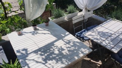 Holiday Home L&L & apartma Konoba – Cres, psom prijazno