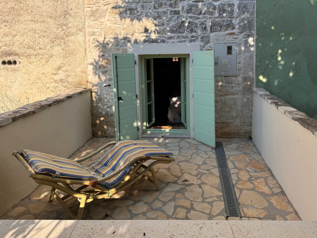 Psom prijaznastanitev v Istri - zunanjost