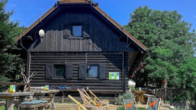 Planinska koča na Svetem Jakobu – psom prijazno