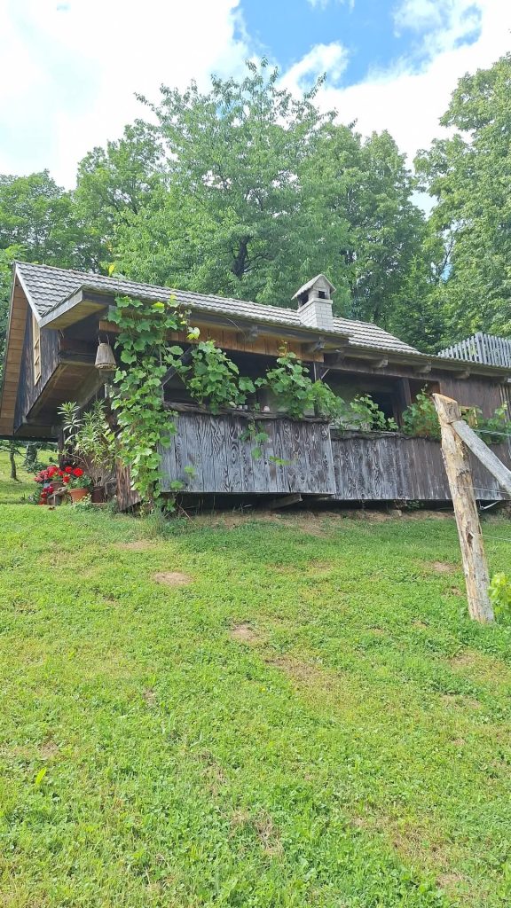 Zunanjost HIS-a za 2