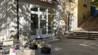 Kotiček sreče, Blooming Cakes: Nova pet-friendly kavarnica v Spodnji Idriji